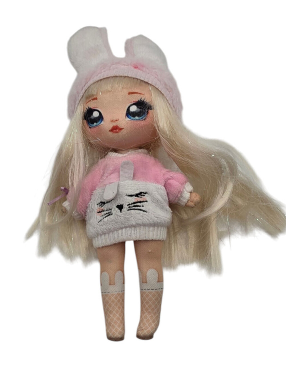 Aubrey Heart fashion doll from the Na! Na! Na! Surprise Backpack Bedroom Playset